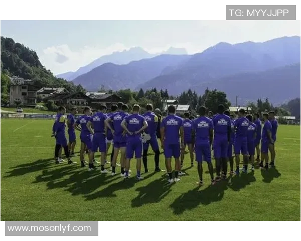 切沃与科森扎激战正酣谁能在意甲赛场上笑到最后